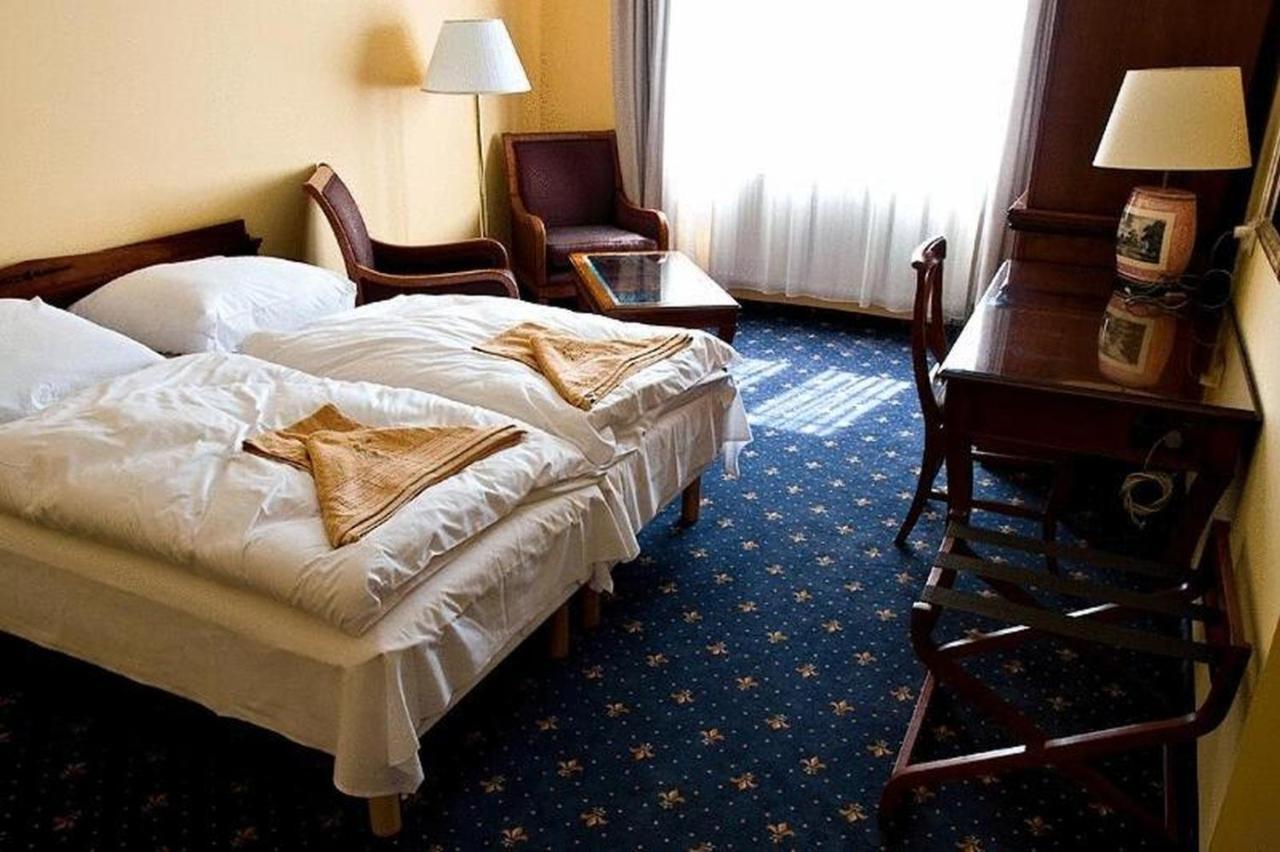 Hotel Stary Mlyn Bolesławiec Exterior foto